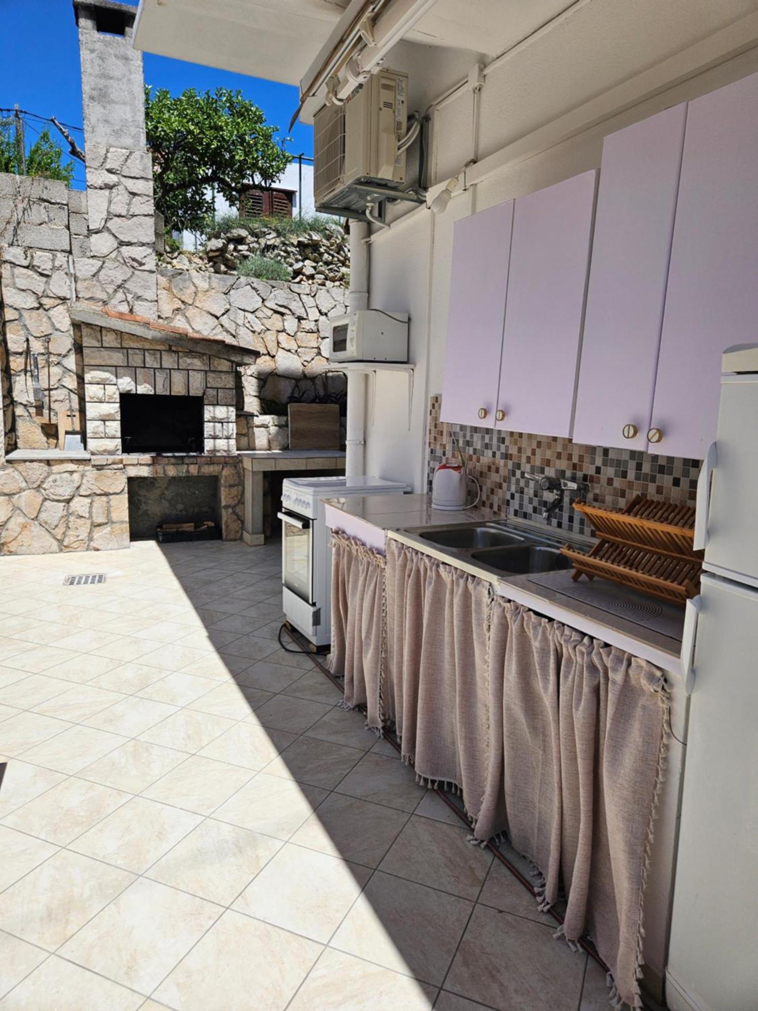 Luka'S Lodge Guesthouse & Hostel Хвар Екстер'єр фото